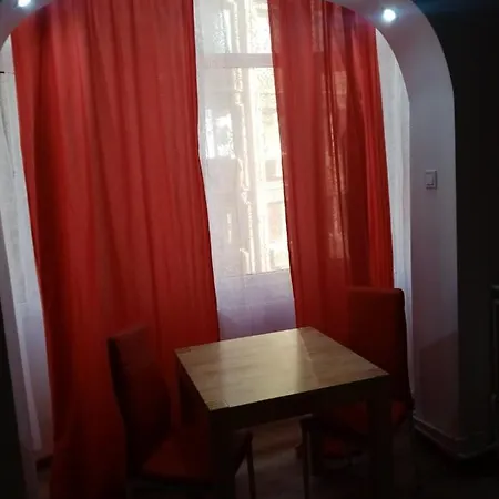 Luxus Europe In Piata Universitate * بوخارست