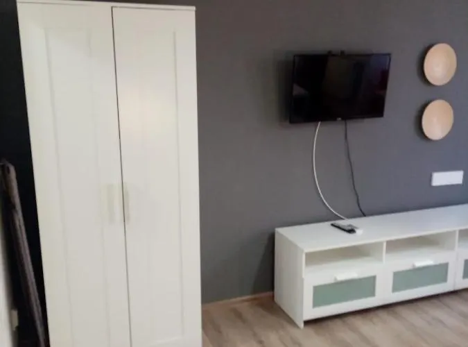 Luxus Europe In Piata Universitate * بوخارست